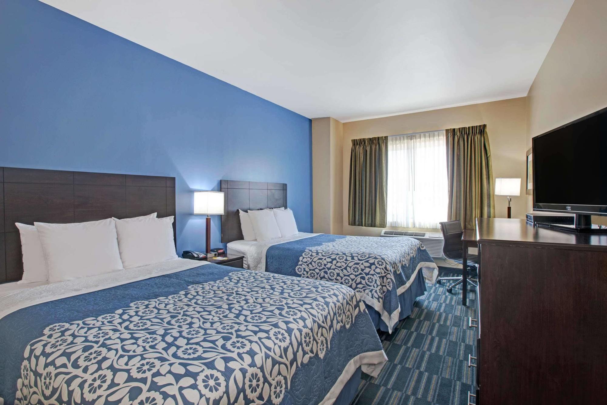 ניו יורק Days Inn & Suites By Wyndham Ozone Park/Jfk Airport מראה חיצוני תמונה
