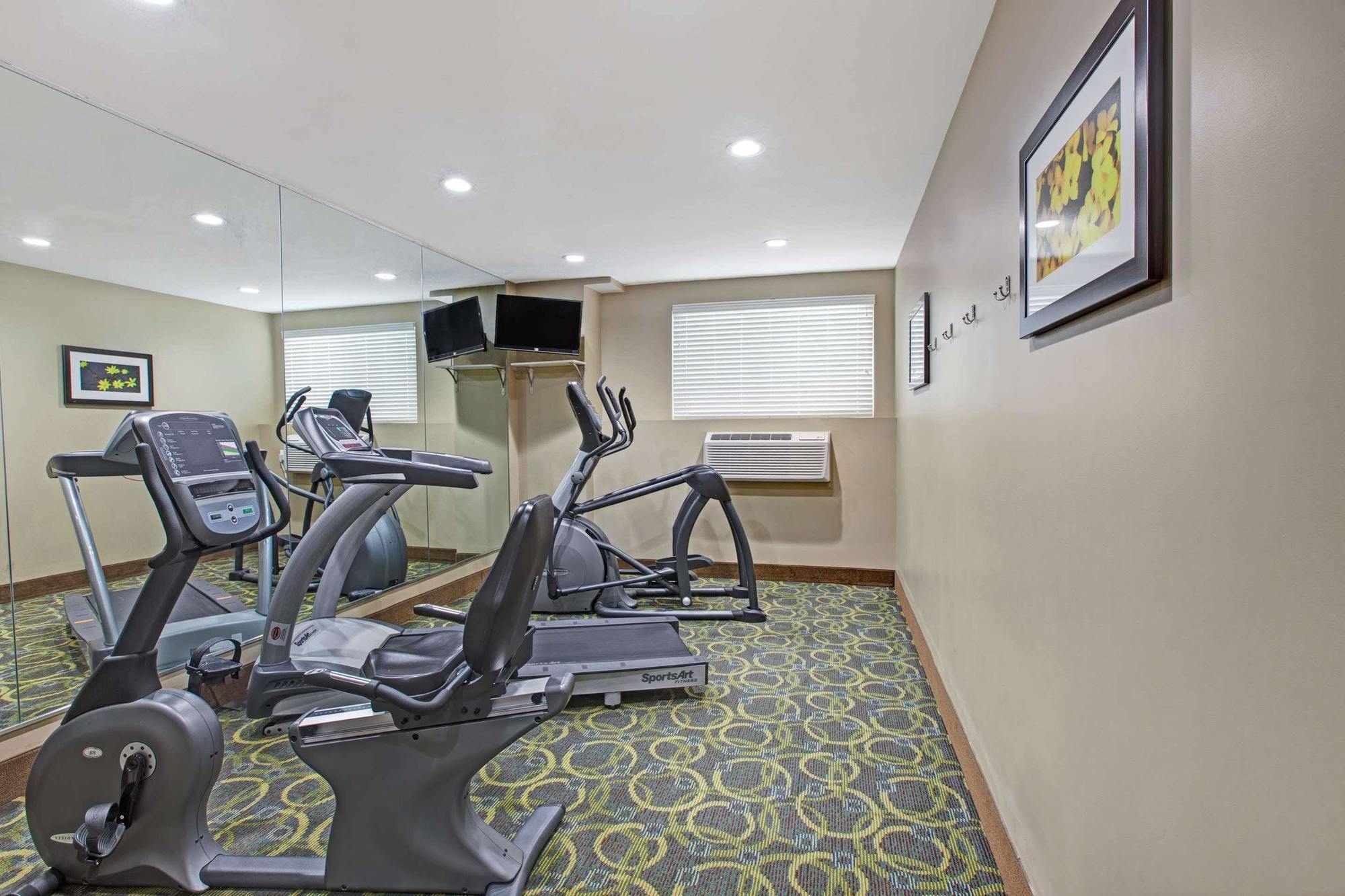 ניו יורק Days Inn & Suites By Wyndham Ozone Park/Jfk Airport מראה חיצוני תמונה
